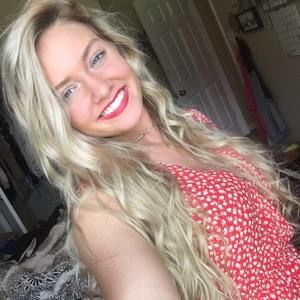 Meet your Posher, Lydia